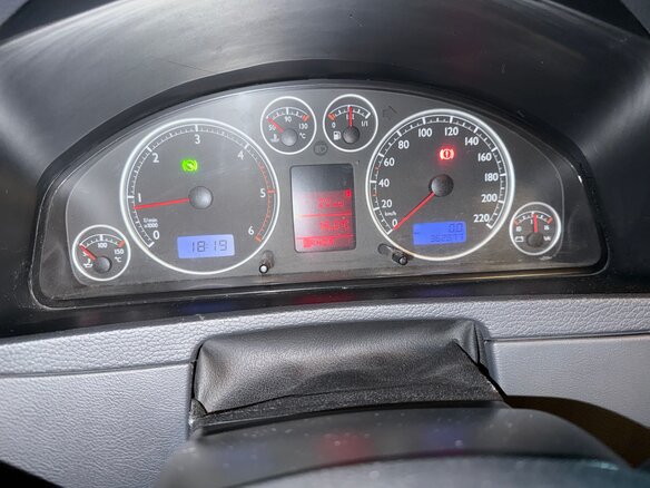 2008 Volkswagen Multivan T5, чёрный, 2250000 рублей - вид 10