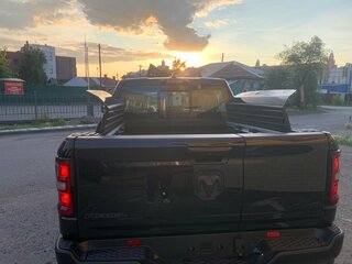 2024 Ram 1500 Crew Cab V Рестайлинг, чёрный, 8799999 рублей, вид 3