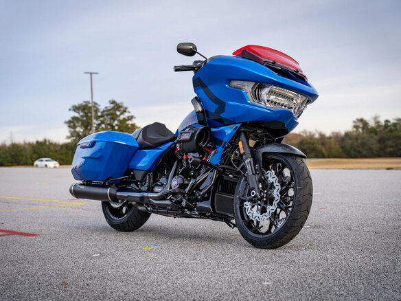 2026 Harley-Davidson CVO Road Glide ST, синий, 5790000 рублей