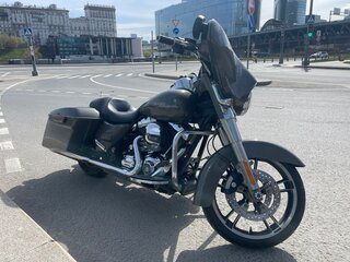2014 Harley-Davidson Street Glide, серый, 1250000 рублей, вид 1