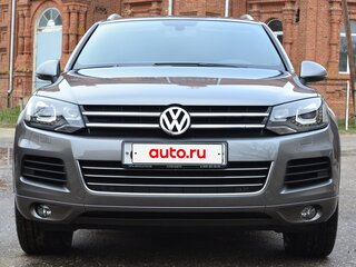 2013 Volkswagen Touareg II, серый, 2400000 рублей, вид 5