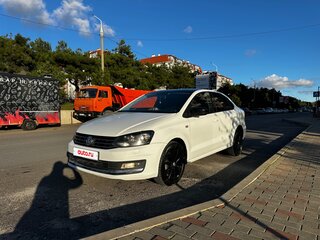 2017 Volkswagen Polo V Рестайлинг, белый, 1350000 рублей, вид 1