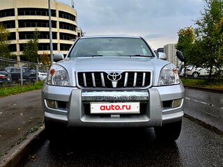 2008 Toyota Land Cruiser Prado 120 Series Рестайлинг, серебристый, 2000000 рублей, вид 1