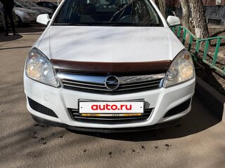 2013 Opel Astra H Рестайлинг, белый, 650000 рублей, вид 1