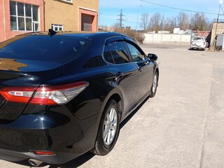 2018 Toyota Camry VIII (XV70), чёрный, 2600000 рублей, вид 4