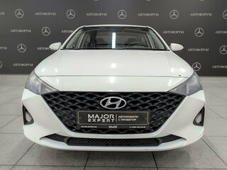 2021 Hyundai Solaris II Рестайлинг, белый, 1180000 рублей, вид 2