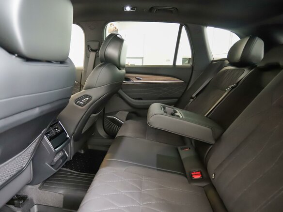 2026 Geely Monjaro I Рестайлинг, чёрный, 5140000 рублей - вид 14