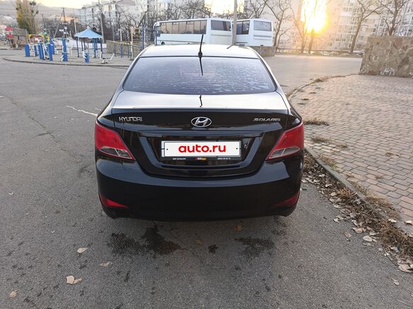 2014 Hyundai Solaris I Рестайлинг, чёрный, 954000 рублей - вид 3