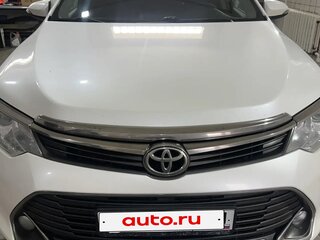 2015 Toyota Camry VII (XV50) Рестайлинг, белый, 2350000 рублей, вид 1