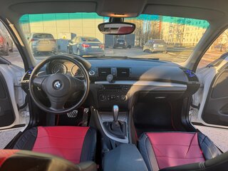 2009 BMW 1 серии 116i I (E81/E82/E87/E88) Рестайлинг, белый, 700000 рублей, вид 5