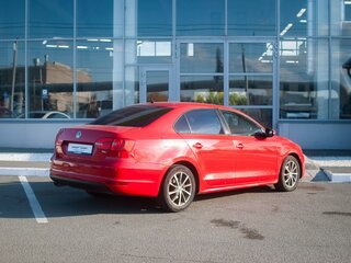 2012 Volkswagen Jetta VI, красный, 720000 рублей, вид 2