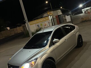 2011 Ford Focus II Рестайлинг, серебристый, 515000 рублей, вид 1