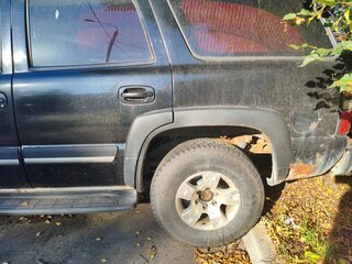2005 Chevrolet Tahoe II, чёрный, 660000 рублей, вид 4