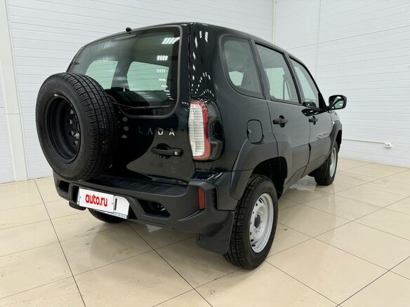 2024 Lada (ВАЗ) Niva Travel I, зелёный, 1443000 рублей - вид 3