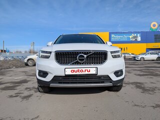 2020 Volvo XC40 I, белый, 2400000 рублей, вид 3