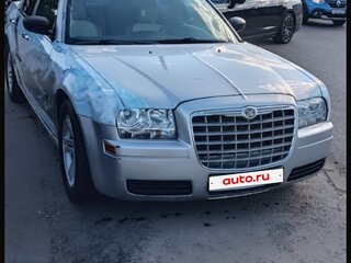 2004 Chrysler 300C I, серебристый, 800000 рублей, вид 1