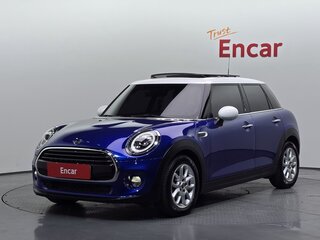 2018 Mini Hatch Cooper III (F55/F56) Рестайлинг, синий, 1360000 рублей, вид 1