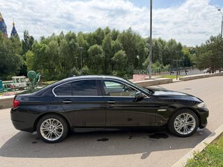 2012 BMW 5 серии 530d xDrive VI (F10/F11/F07), чёрный, 1380000 рублей, вид 3