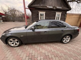 2009 BMW 5 серии 520d V (E60/E61) Рестайлинг, серый, 1200000 рублей, вид 4