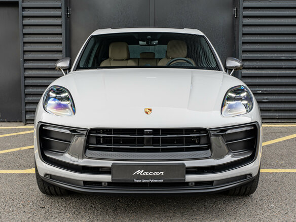 2026 Porsche Macan I Рестайлинг 2, серый, 13200000 рублей - вид 3