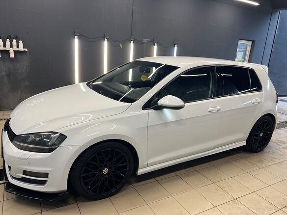 2013 Volkswagen Golf VII, белый - вид 3