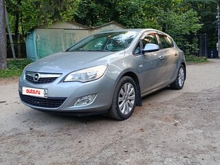2011 Opel Astra J, серебристый, 690000 рублей, вид 1