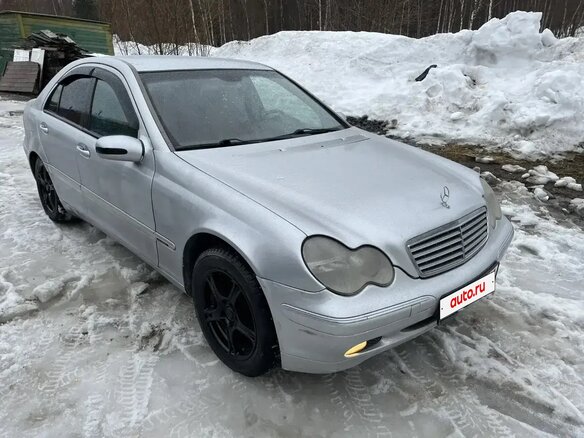 2000 Mercedes-Benz C-Класс 200 II (W203), серебристый