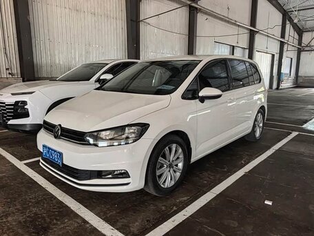 2022 Volkswagen Touran Cross L II, белый, 2270000 рублей, вид 1