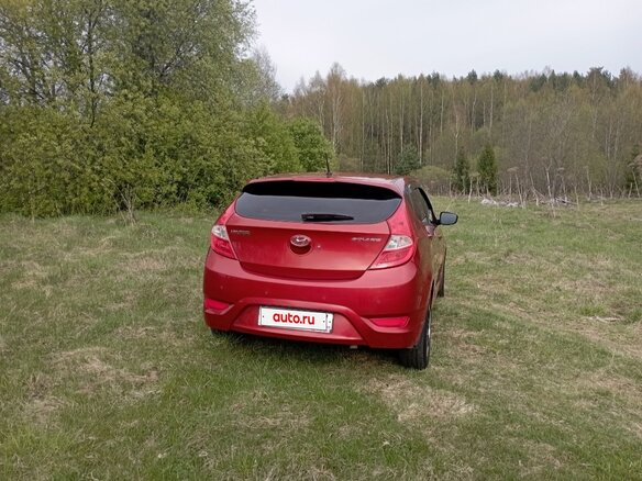 2012 Hyundai Solaris I, красный, 800000 рублей - вид 1
