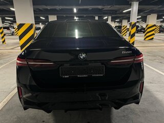 2024 BMW 5 серии 520i VIII (G60/G61/G68), синий, 7800000 рублей, вид 3