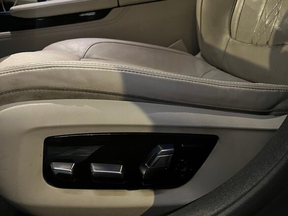 2018 BMW 7 серии Long 730Ld xDrive VI (G11/G12), синий, 3500000 рублей - вид 25