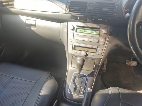 2006 Toyota Avensis II, серый, 700000 рублей - вид 22