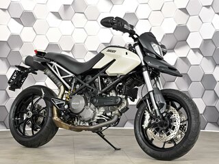 2010 Ducati Hypermotard, белый, 449000 рублей, вид 1