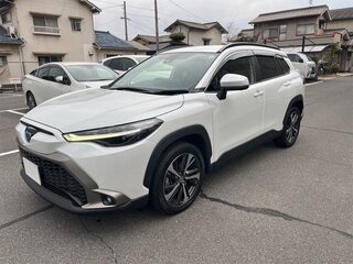 2023 Toyota Corolla Cross I, белый, 1860000 рублей, вид 3
