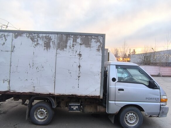 2011 Hyundai Porter, серый, 500000 рублей - вид 3