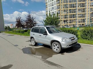 2012 Chevrolet Niva I Рестайлинг, серый, 350000 рублей, вид 2