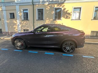 2022 BMW X6 40d III (G06), чёрный, 9300000 рублей, вид 4