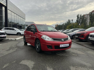2012 Nissan Tiida I Рестайлинг, красный, 467900 рублей, вид 4