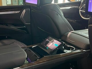 2026 Cadillac Escalade V Рестайлинг, чёрный, 22690000 рублей, вид 4