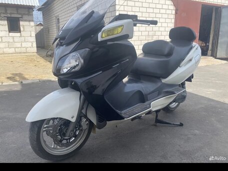 2002 Suzuki Burgman (SkyWave) 650, белый, 320000 рублей, вид 1