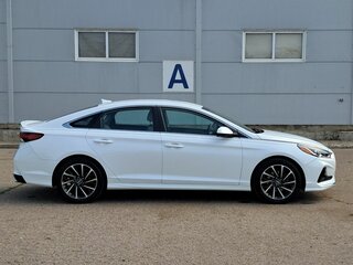 2017 Hyundai Sonata VII (LF) Рестайлинг, белый, 1598066 рублей, вид 4