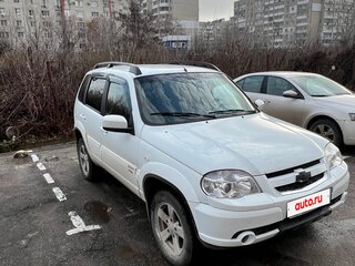 2013 Chevrolet Niva I Рестайлинг, белый, 500000 рублей, вид 2