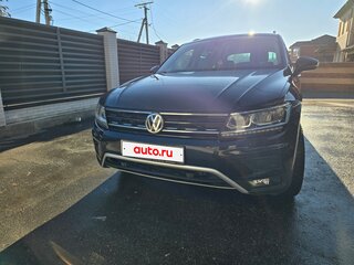 2019 Volkswagen Tiguan II, чёрный, 3100000 рублей, вид 1