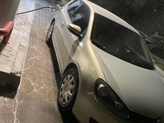 2012 Volkswagen Golf VI, серебристый, 690000 рублей, вид 4