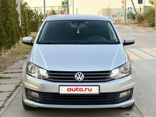 2018 Volkswagen Polo V Рестайлинг, серебристый, 920000 рублей, вид 3