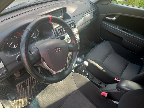 2014 Lada (ВАЗ) Priora I Рестайлинг, серебристый, 280000 рублей - вид 3