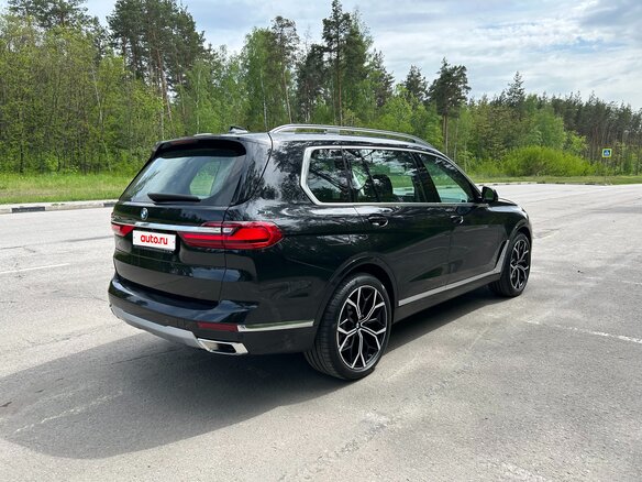 2020 BMW X7 40i I (G07), чёрный, 7500000 рублей - вид 7