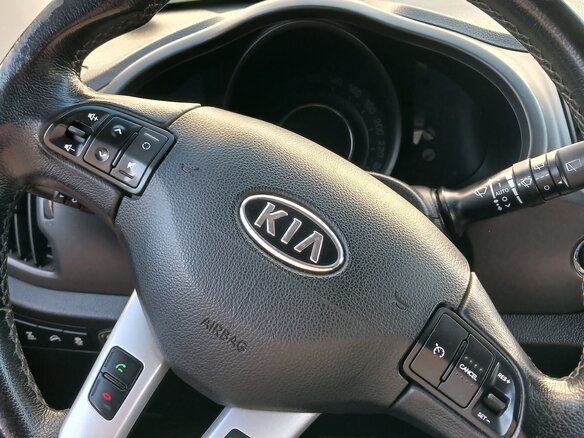 2012 Kia Sportage III, чёрный, 1095000 рублей - вид 4
