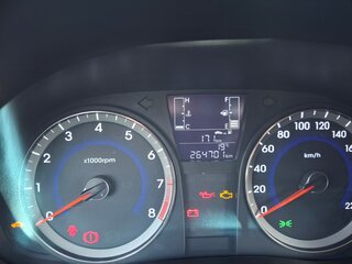 2015 Hyundai Solaris I Рестайлинг, белый, 750000 рублей, вид 5