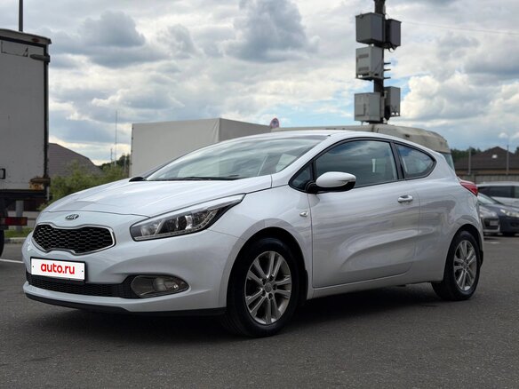 2013 Kia Ceed II, белый - вид 1